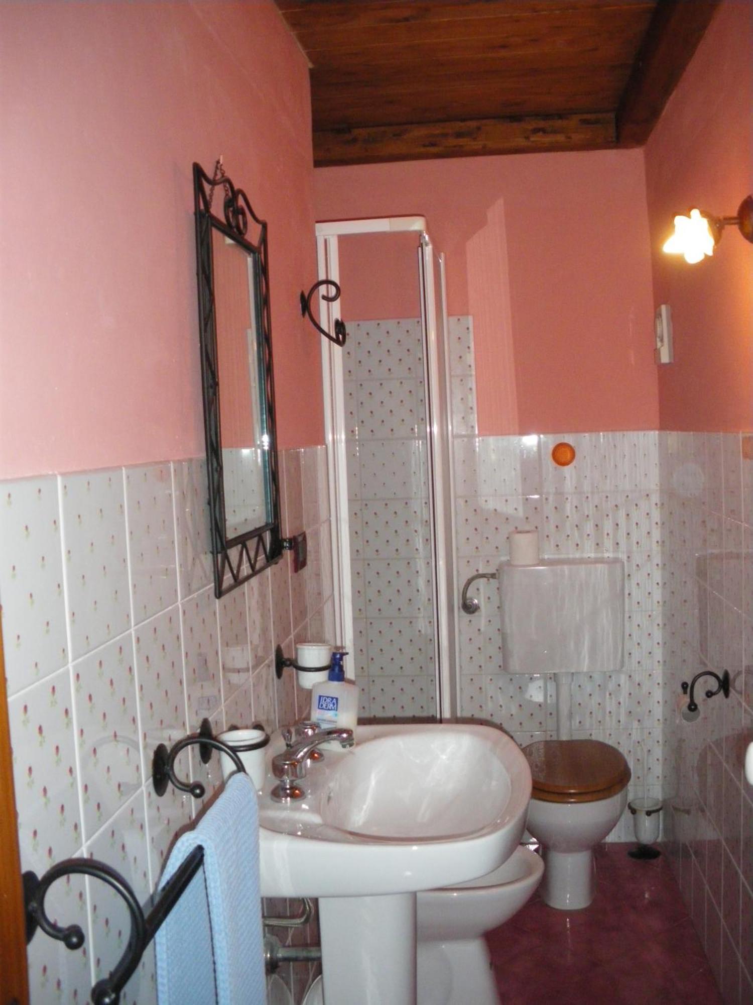 Mandra Chiusilla Villa Collesano Bilik gambar